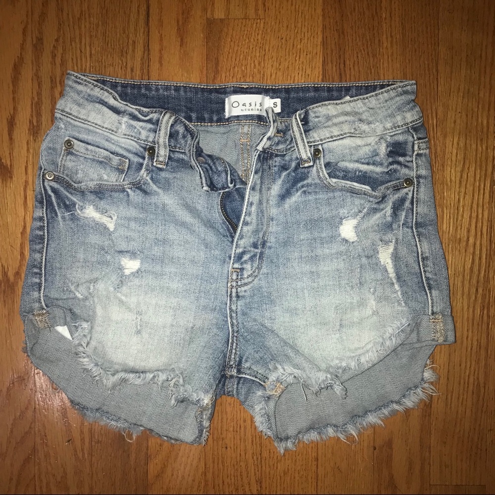 Size s distressed jean shorts